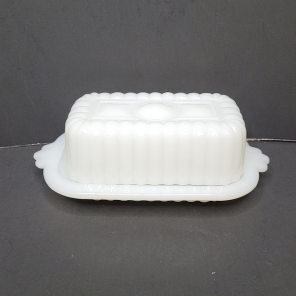 Mini White Milk Glass Butter Dish Hazel Atlas Half Stick Excellent - Picture 6 of 9